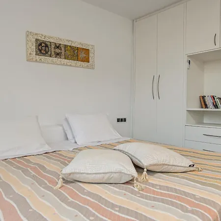 4 Bedroom Valerie With Private Swimming Pool Villa