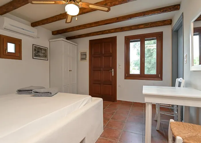 Villa 4 Bedroom Valerie With Private Swimming Pool Sztelída