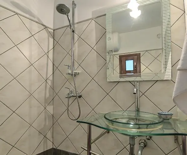 4 Bedroom Valerie With Private Swimming Pool Sztelída