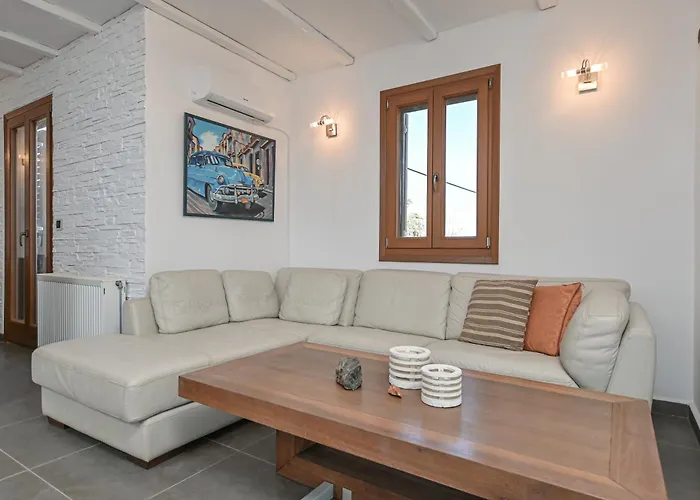 4 Bedroom Valerie With Private Swimming Pool Villa