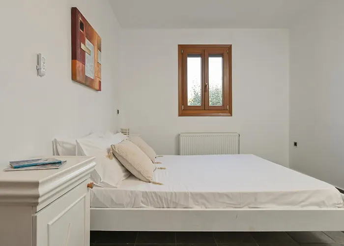 4 Bedroom Valerie With Private Swimming Pool Villa *