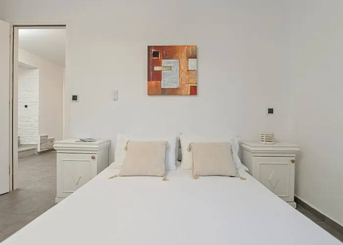 4 Bedroom Valerie With Private Swimming Pool