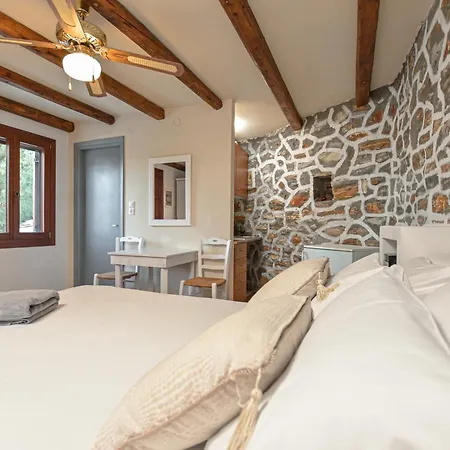 4 Bedroom Valerie With Private Swimming Pool