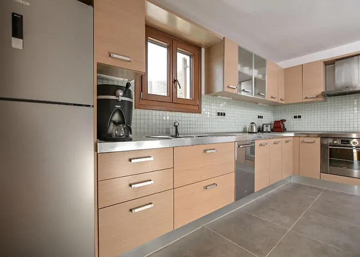 Βίλα 4 Bedroom Valerie With Private Swimming Pool Στελίδα