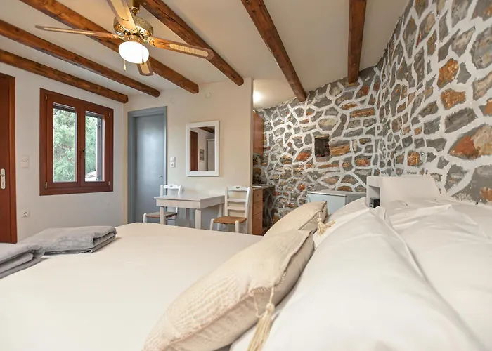 4 Bedroom Valerie With Private Swimming Pool