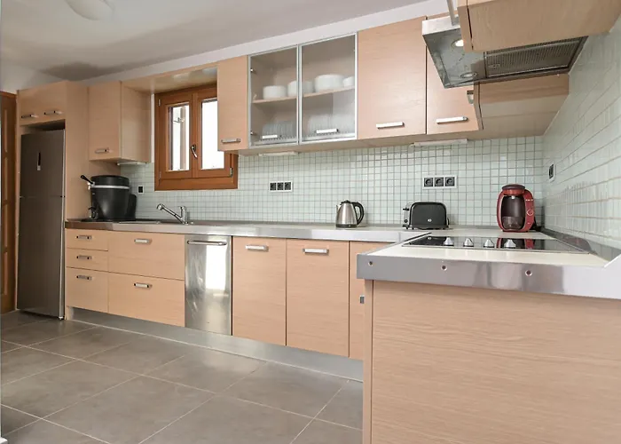 Βίλα 4 Bedroom Valerie With Private Swimming Pool Στελίδα