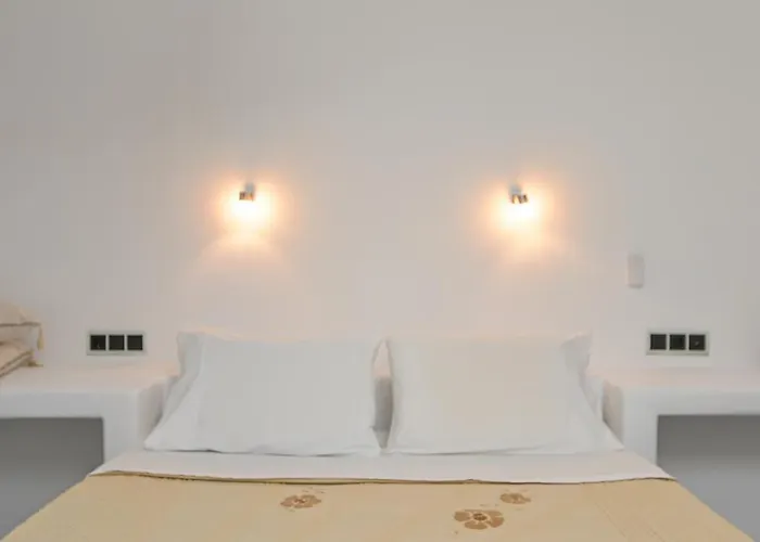 4 Bedroom Valerie With Private Swimming Pool